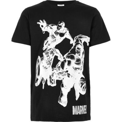 Boys black Marvel print t-shirt
